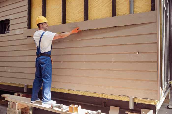 Tips for Installing Vinyl Siding Along the Roofline
